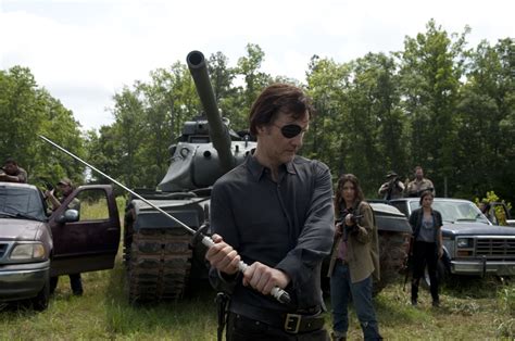 who kills the governor in the walking dead|does the governor die twd.